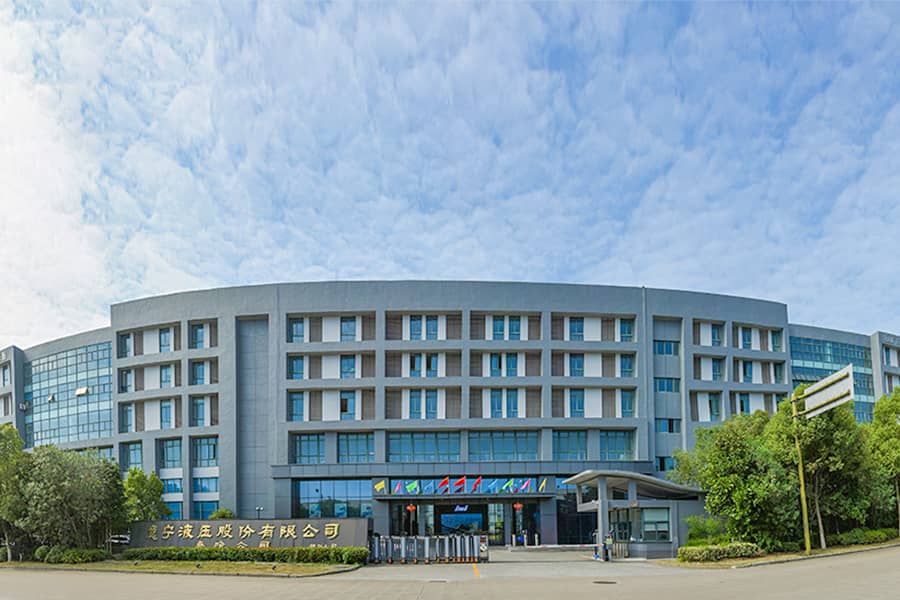 Xây dựng nhà máy